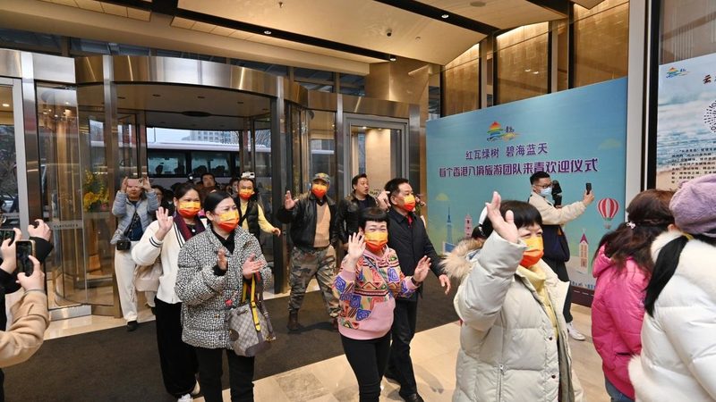 选择信誉良好的旅行社是确保旅行顺利的关键。以下是一些选择旅行社的参考因素：